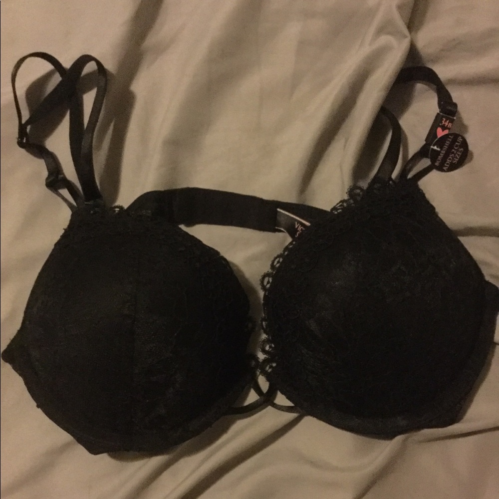 NWT Victoria’s Secret Add 2 cups Bra